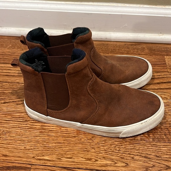 Boys size 5 slip on boot - Picture 1 of 6